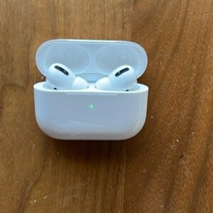 Apple ear pod pros